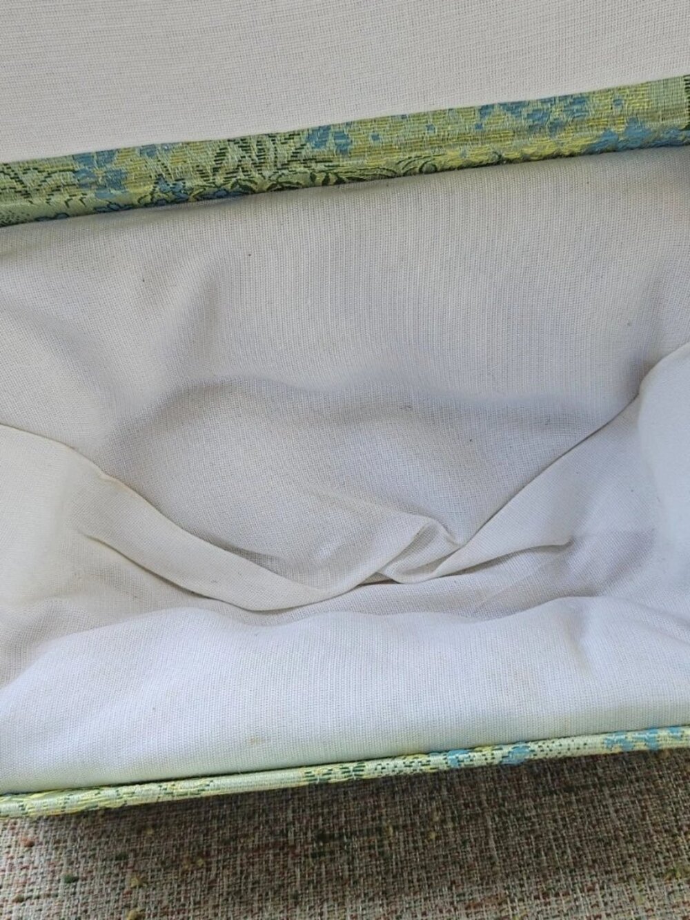 Vintage Gift Box Handmade Jewelry Box Green Satin Gift Box - Picture 4 of 11